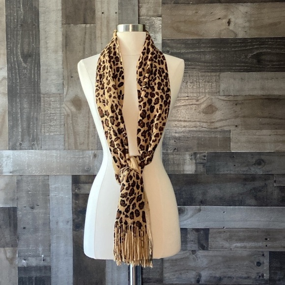 Cejon leopard print knit scarf glam sparkly gold brown resortwear quiet luxury - Picture 11 of 11